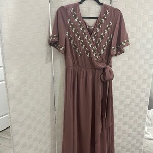 Beautiful dress!Wren - Ivory brand.